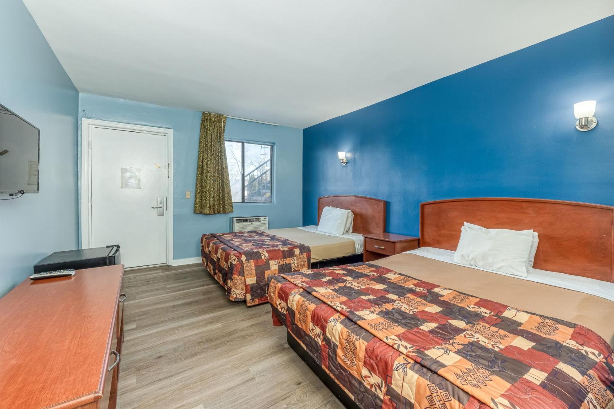The Skybreeze Inn Bohemia Dış mekan fotoğraf